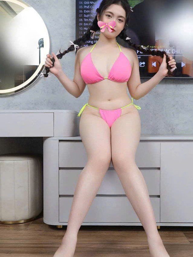 1280303