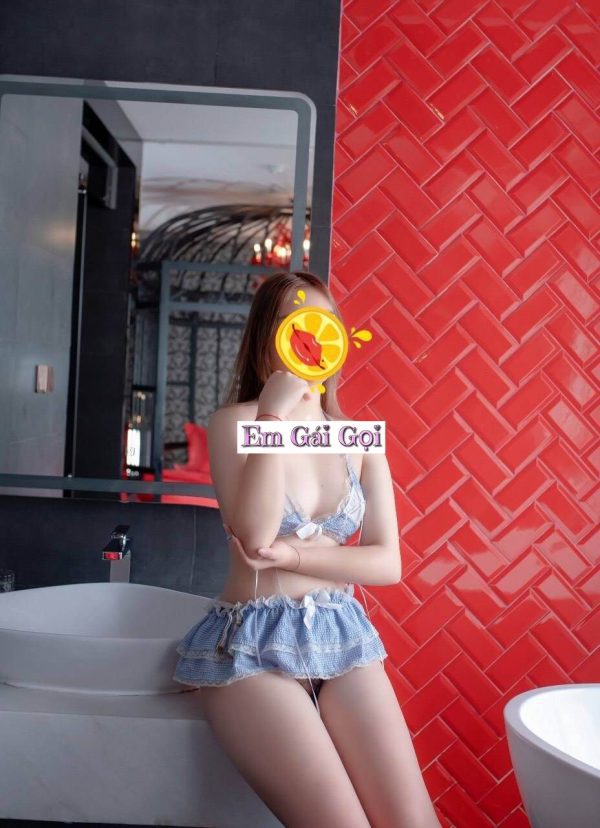 Khánh Thy Gái Gọi Long An Mỹ Nữ Ngoan Hiền Dễ Thương Chiều Khách 17 588715 600x828 1