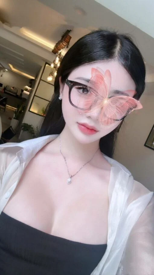 Gái Gọi Huyện Châu Thành Em hàng nhỏ nhắn dễ thương lựa chọn tốt trong phân khúc 11 photo 2024 11 05 04 39 00 2 510x907 1